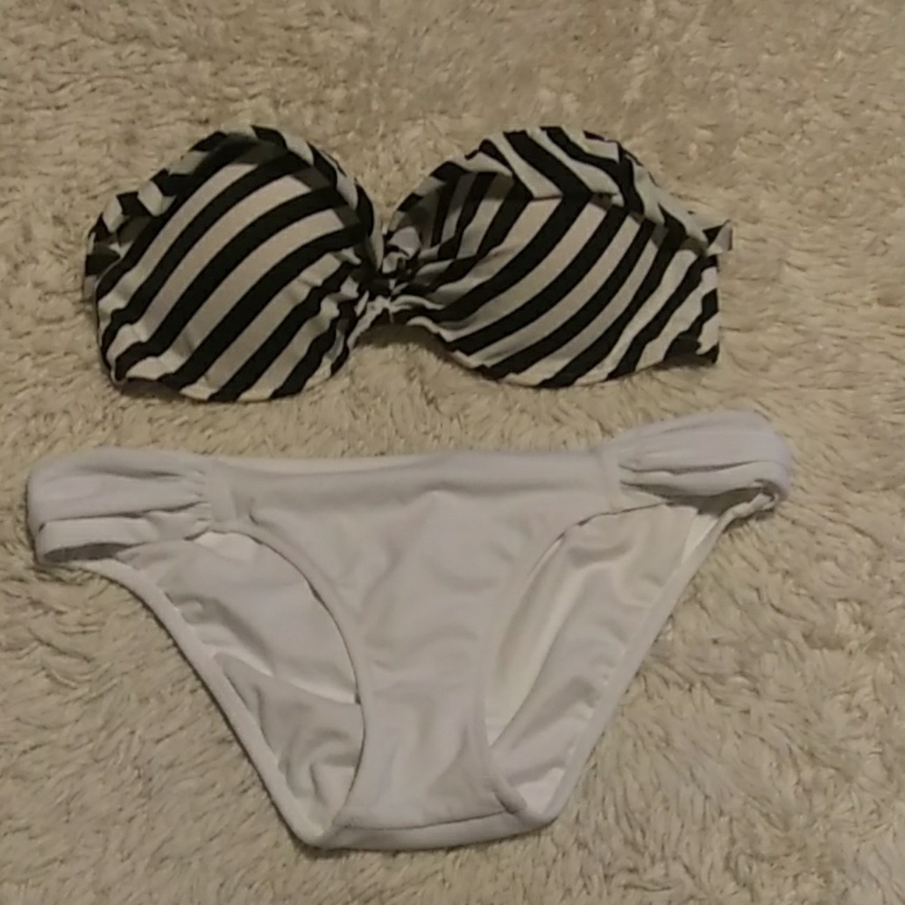 Victoria Secret bikini